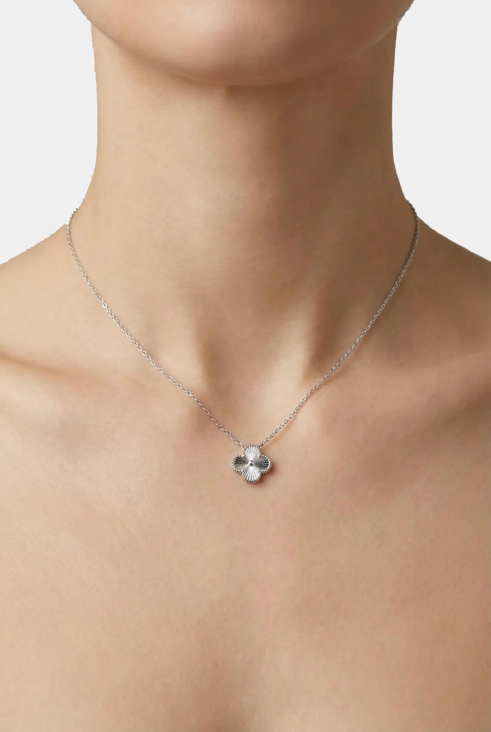 Сребърно колие - Фина Симетрия
