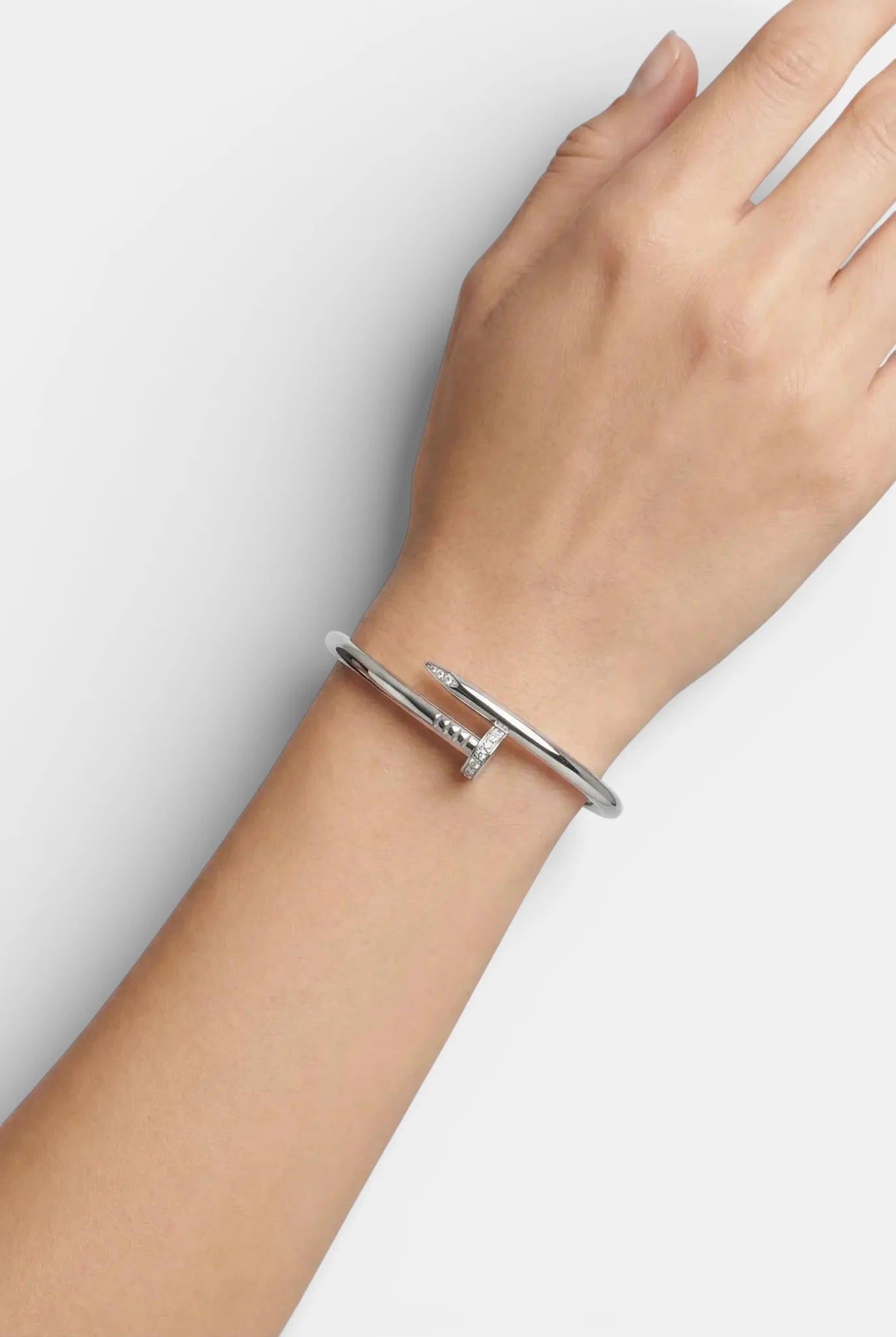 Сребърна гривна - Пирон