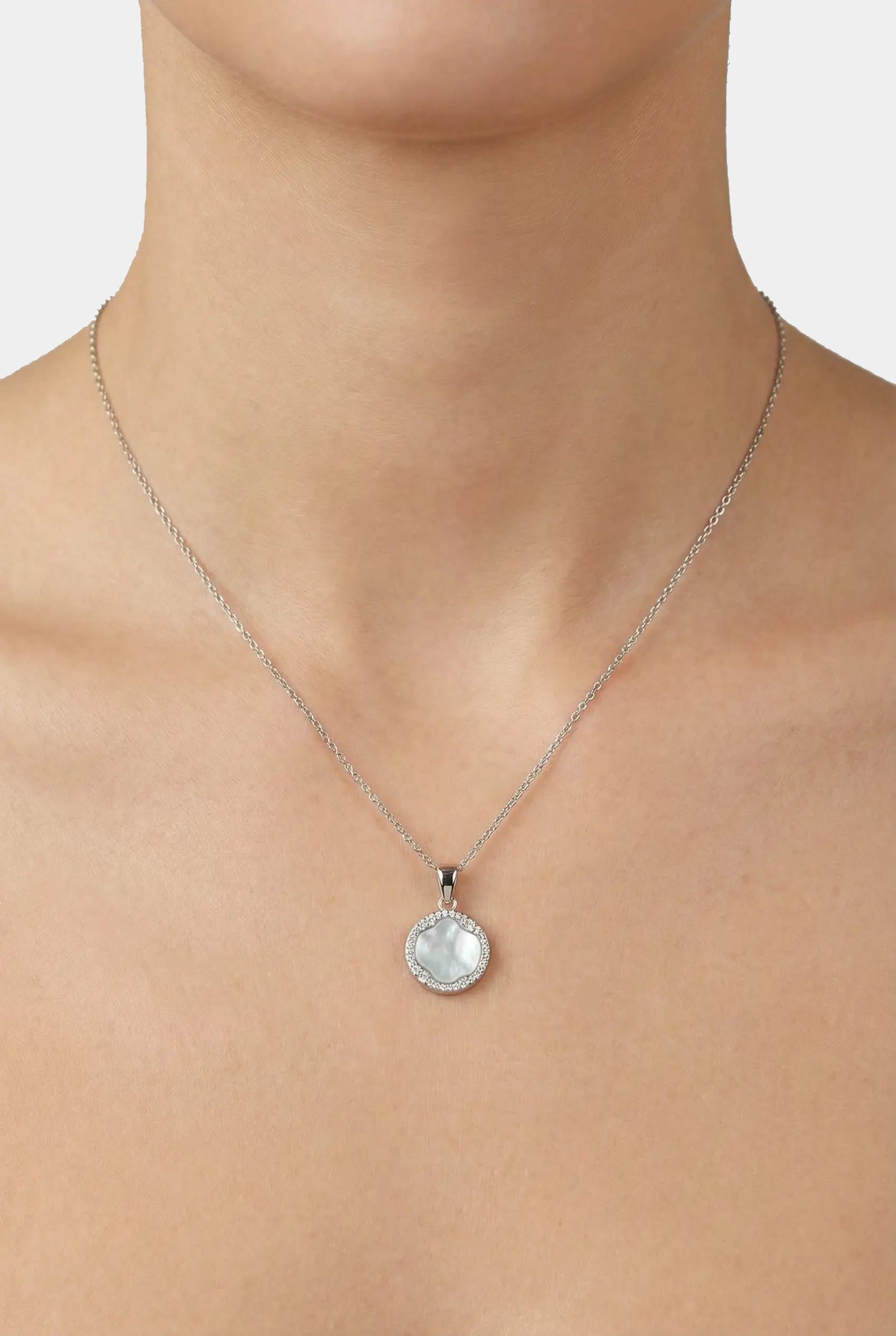 Сребърно колие - Нежен Седеф