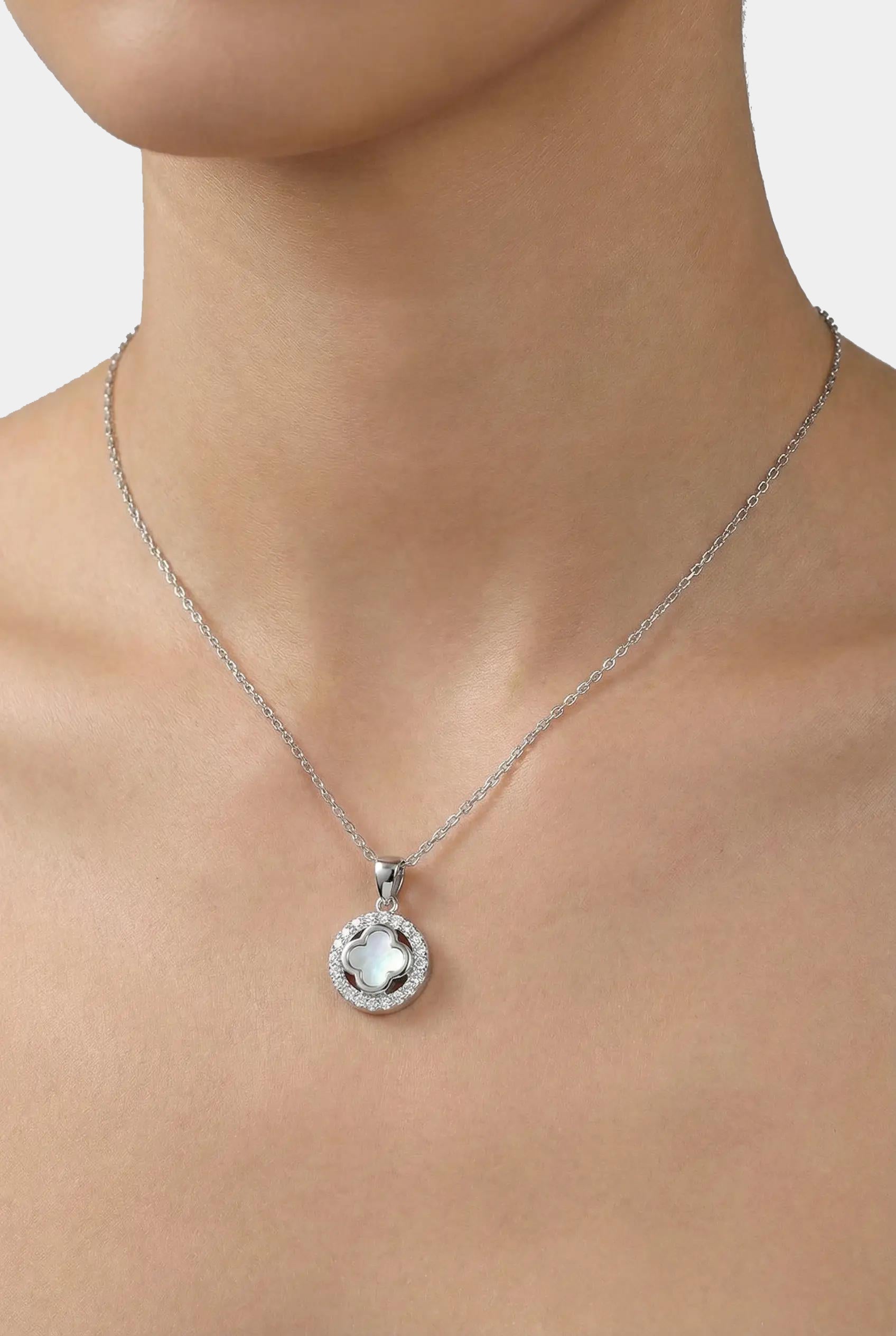 Сребърно колие - Нежен Акцент със Седеф