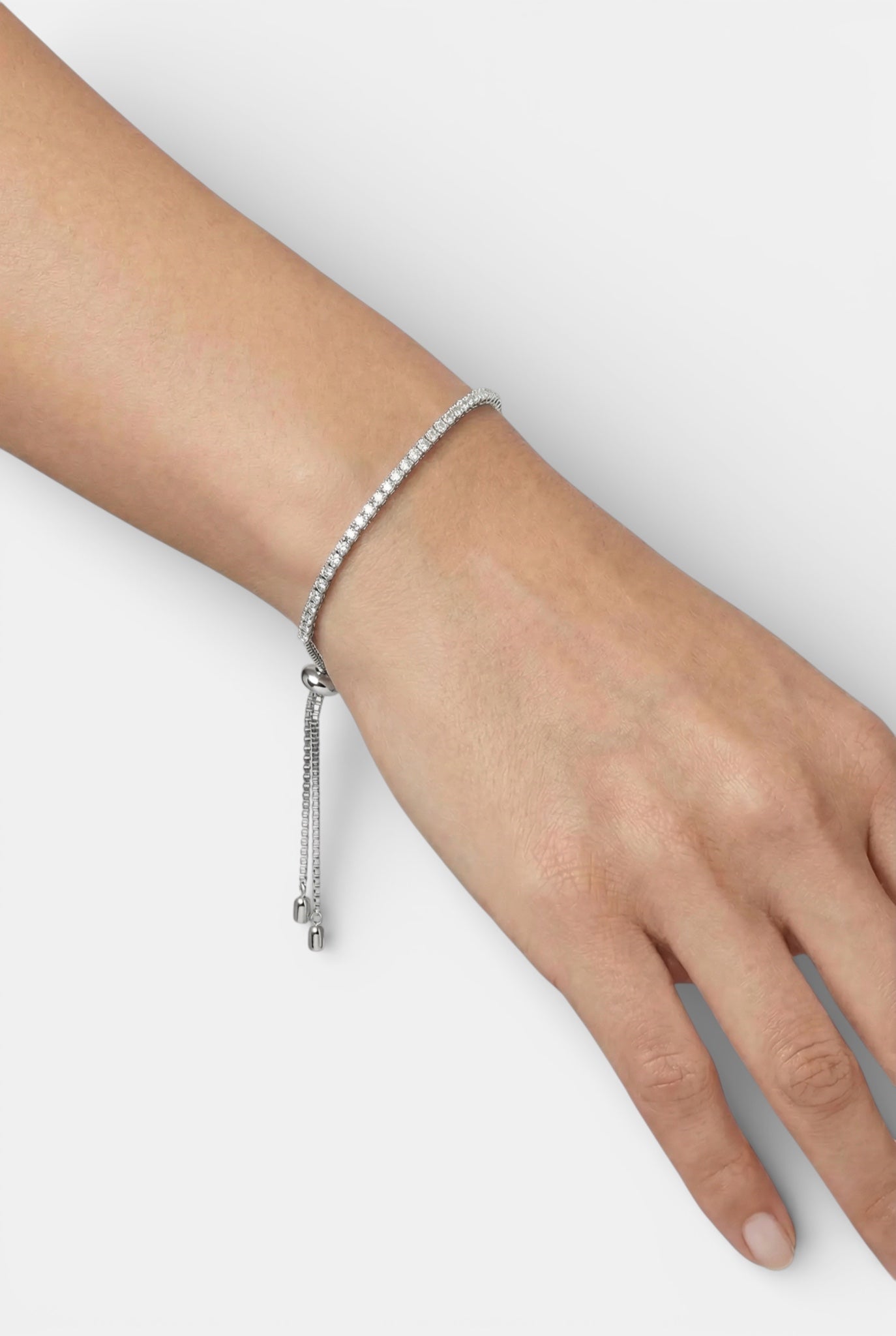 Сребърна гривна – Фина Линия