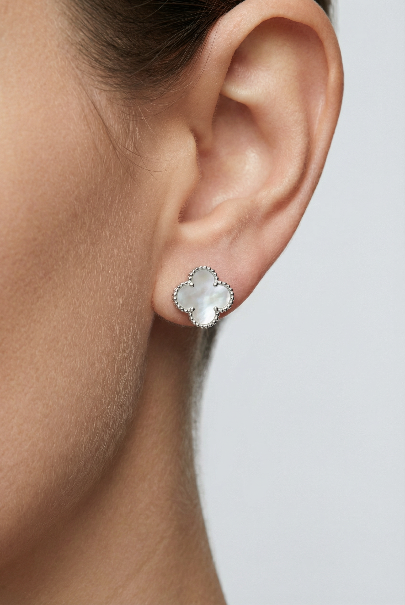 Сребърни обеци – Седефена Детелина