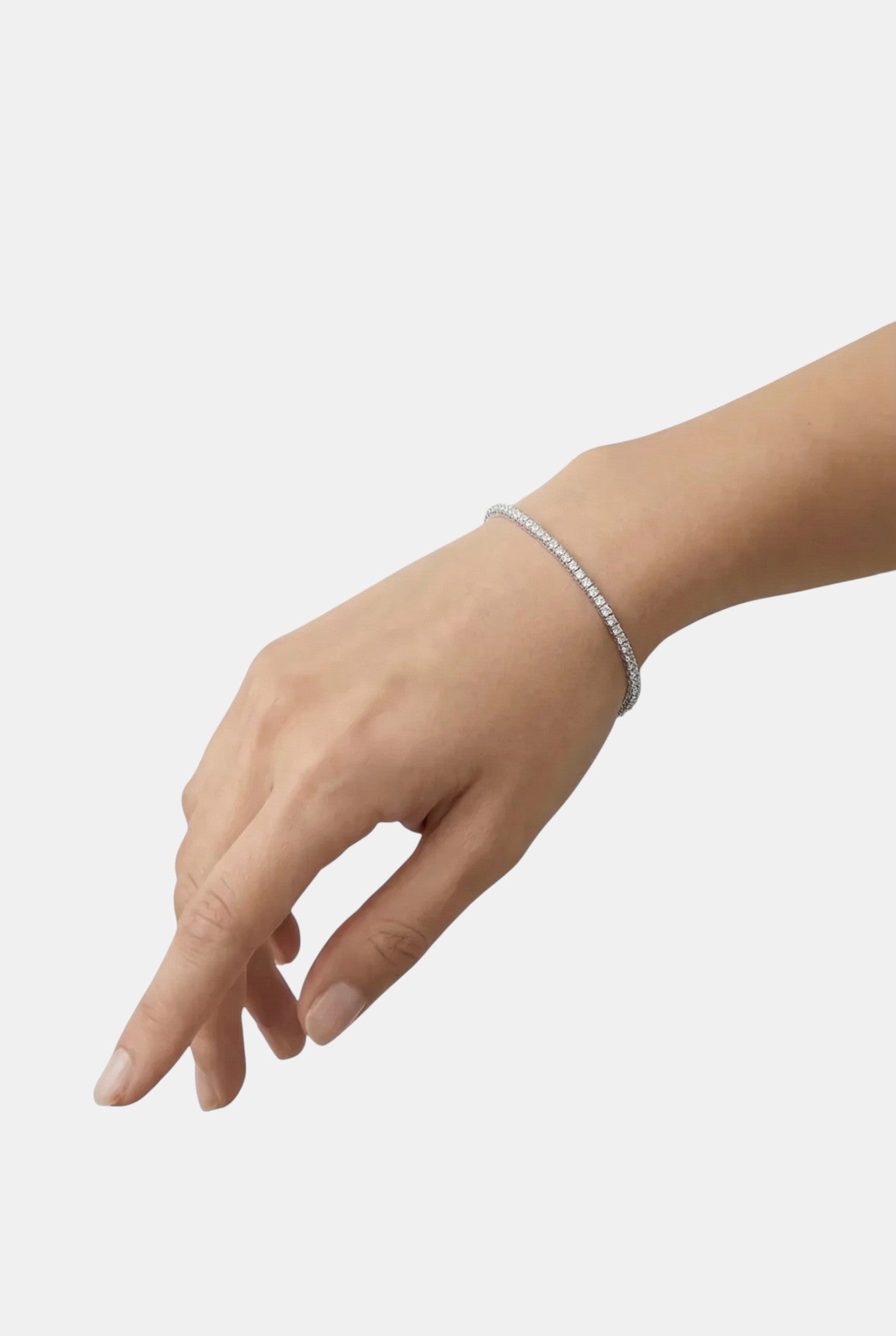 Сребърна гривна - Сияен тенис лукс