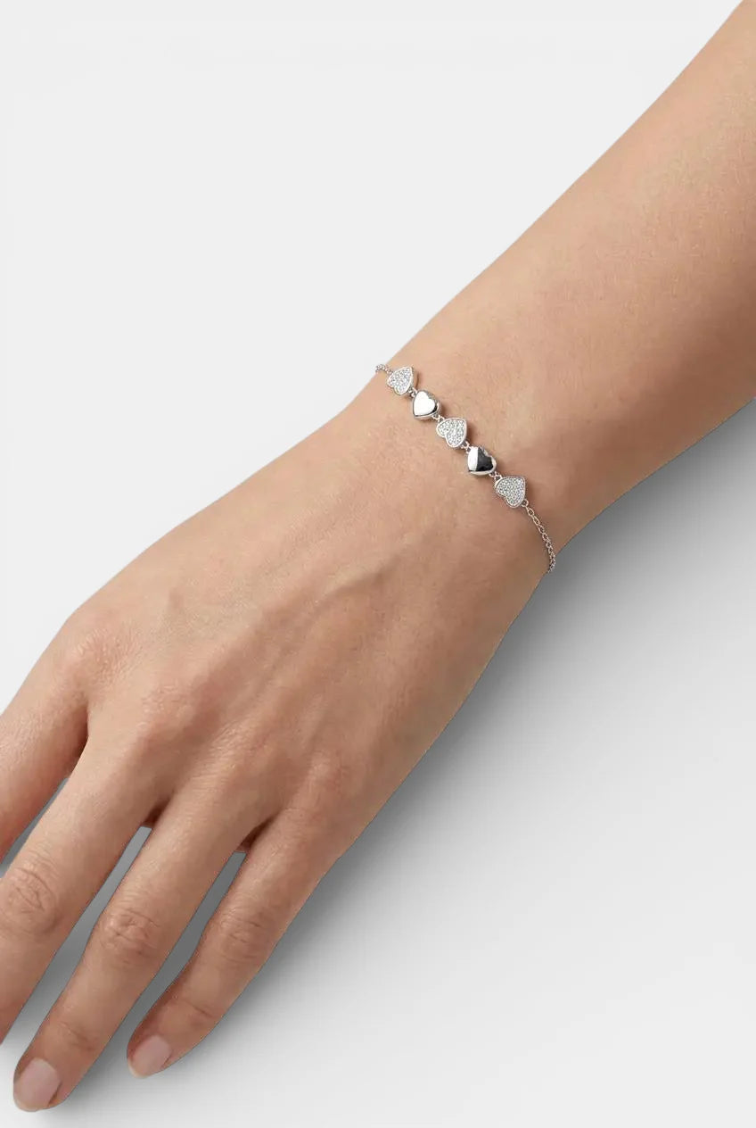 Сребърна гривна - Сърца в хармония