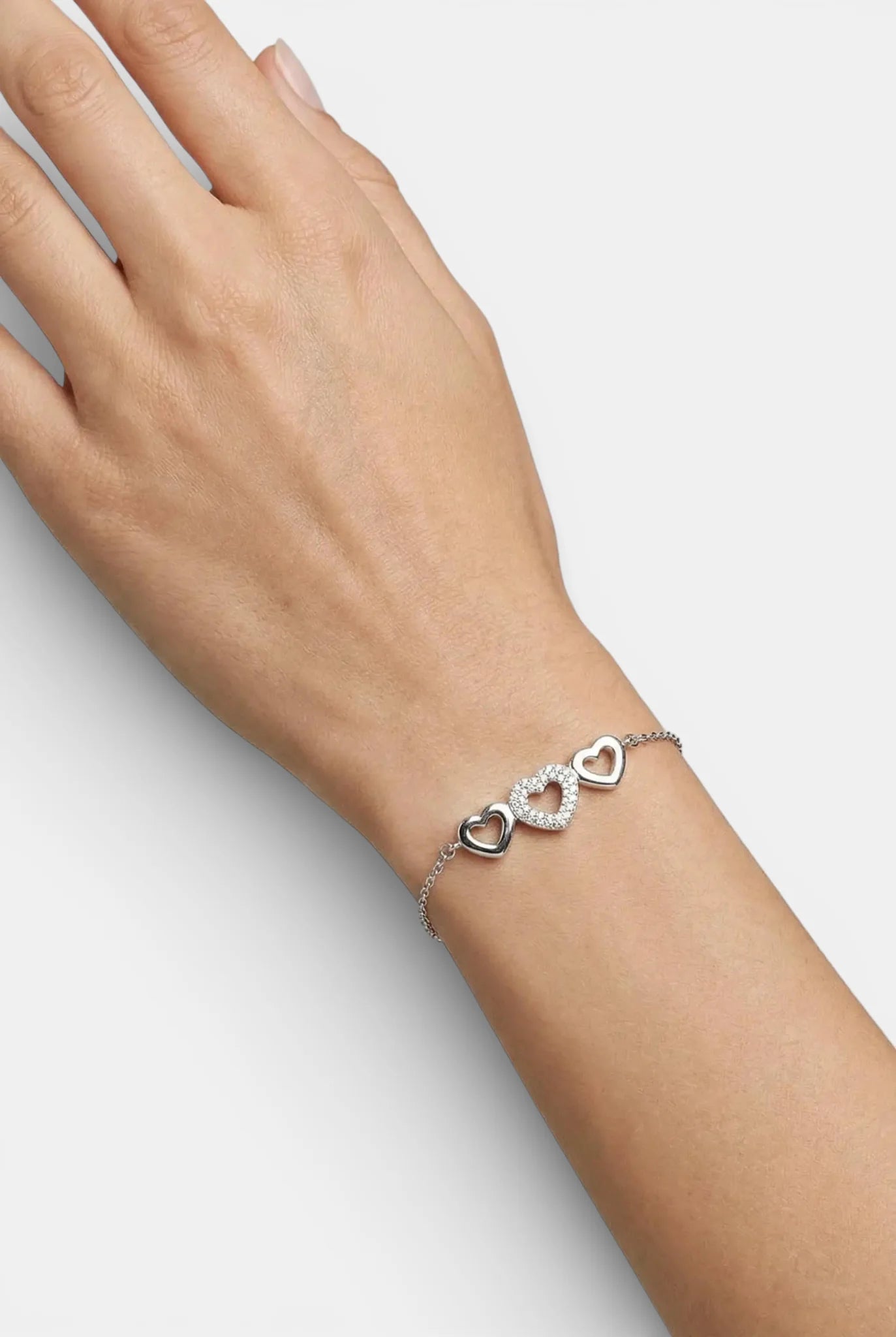 Сребърна гривна – Три Сърца