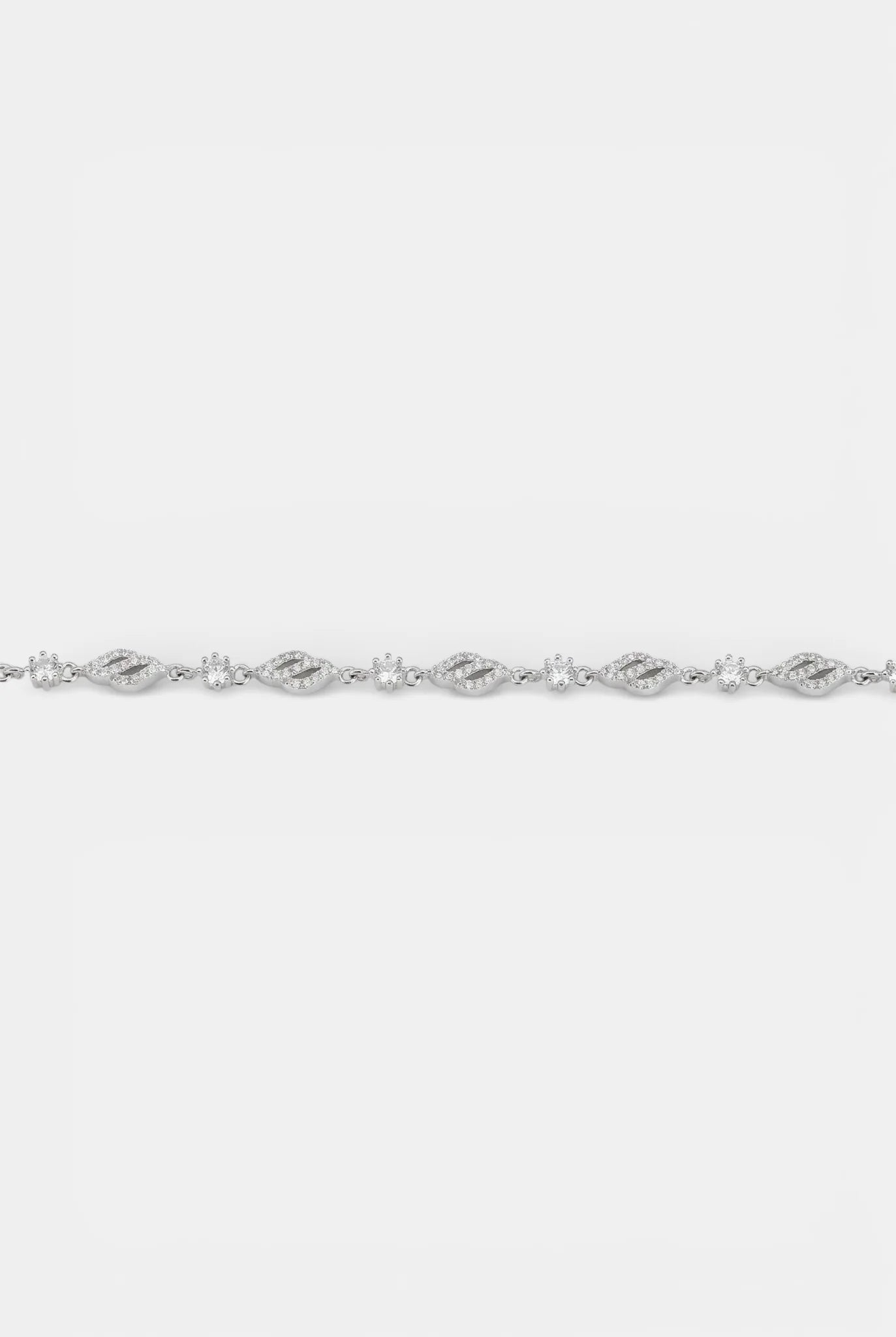 Сребърна гривна – Фина Елегантност