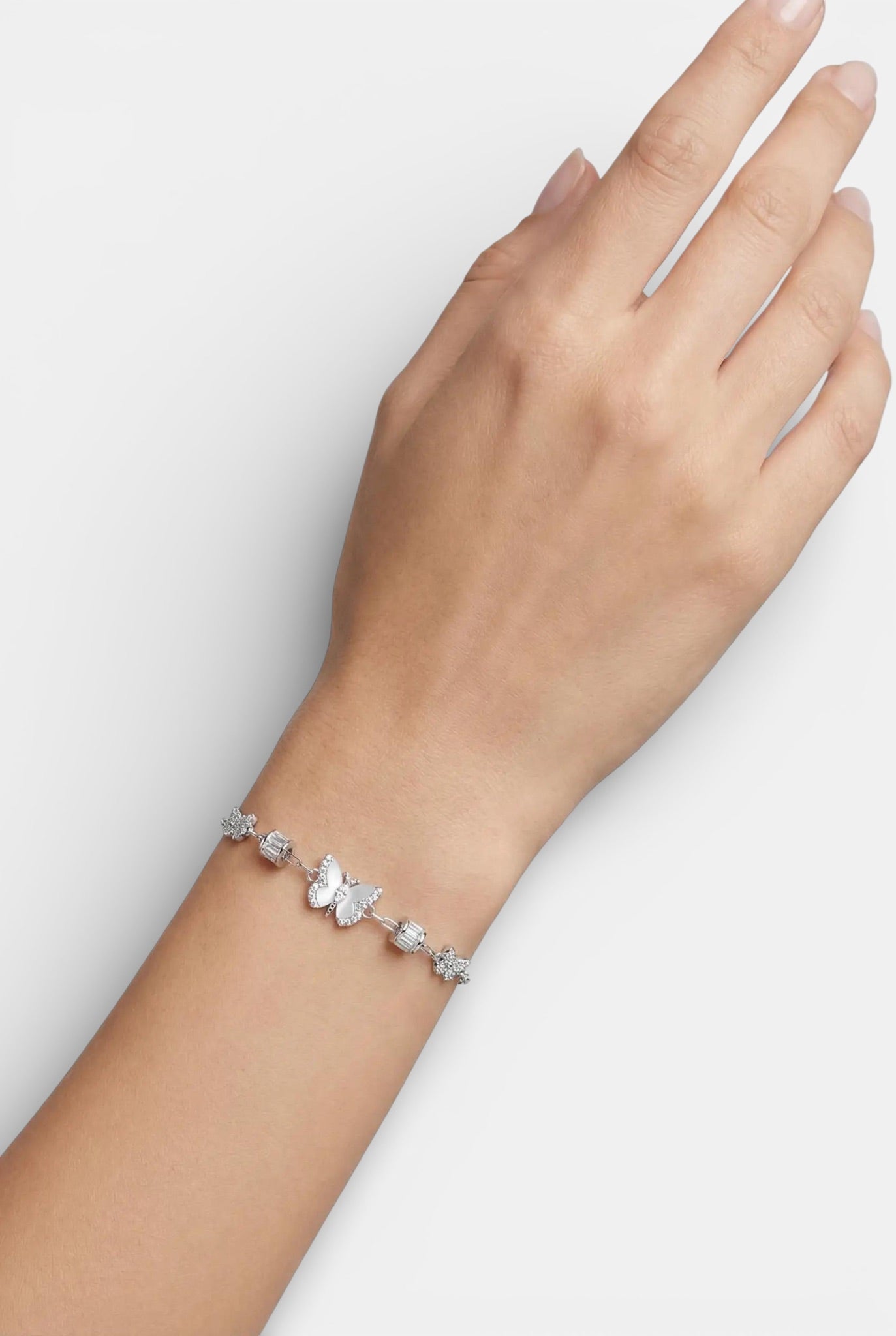 Сребърна гривна - Пеперудена нежност